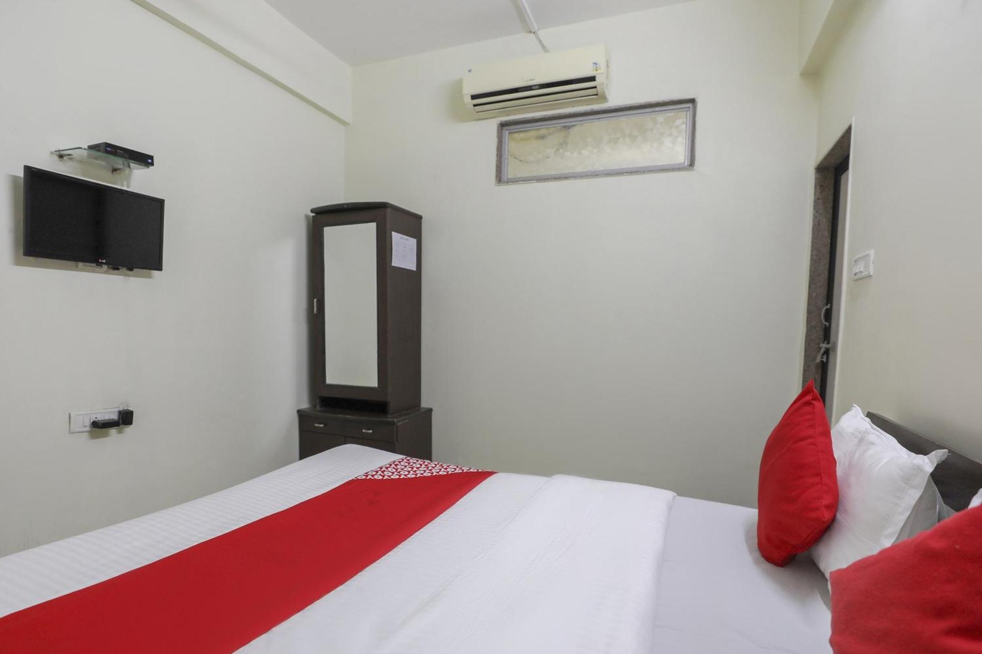 Collection O Shyam Vatika Banquet And Rooms Σουράτ Εξωτερικό φωτογραφία