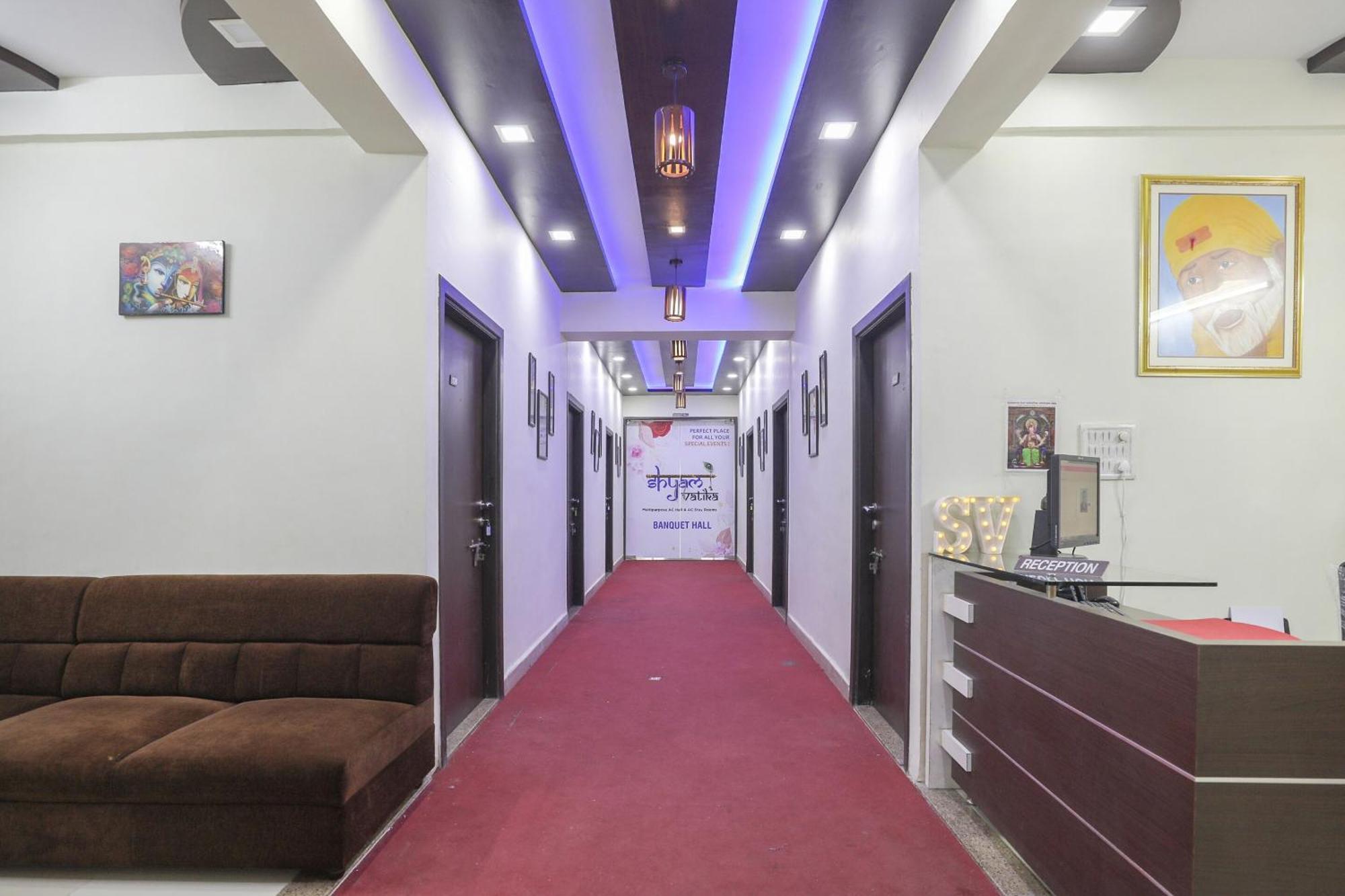 Collection O Shyam Vatika Banquet And Rooms Σουράτ Εξωτερικό φωτογραφία